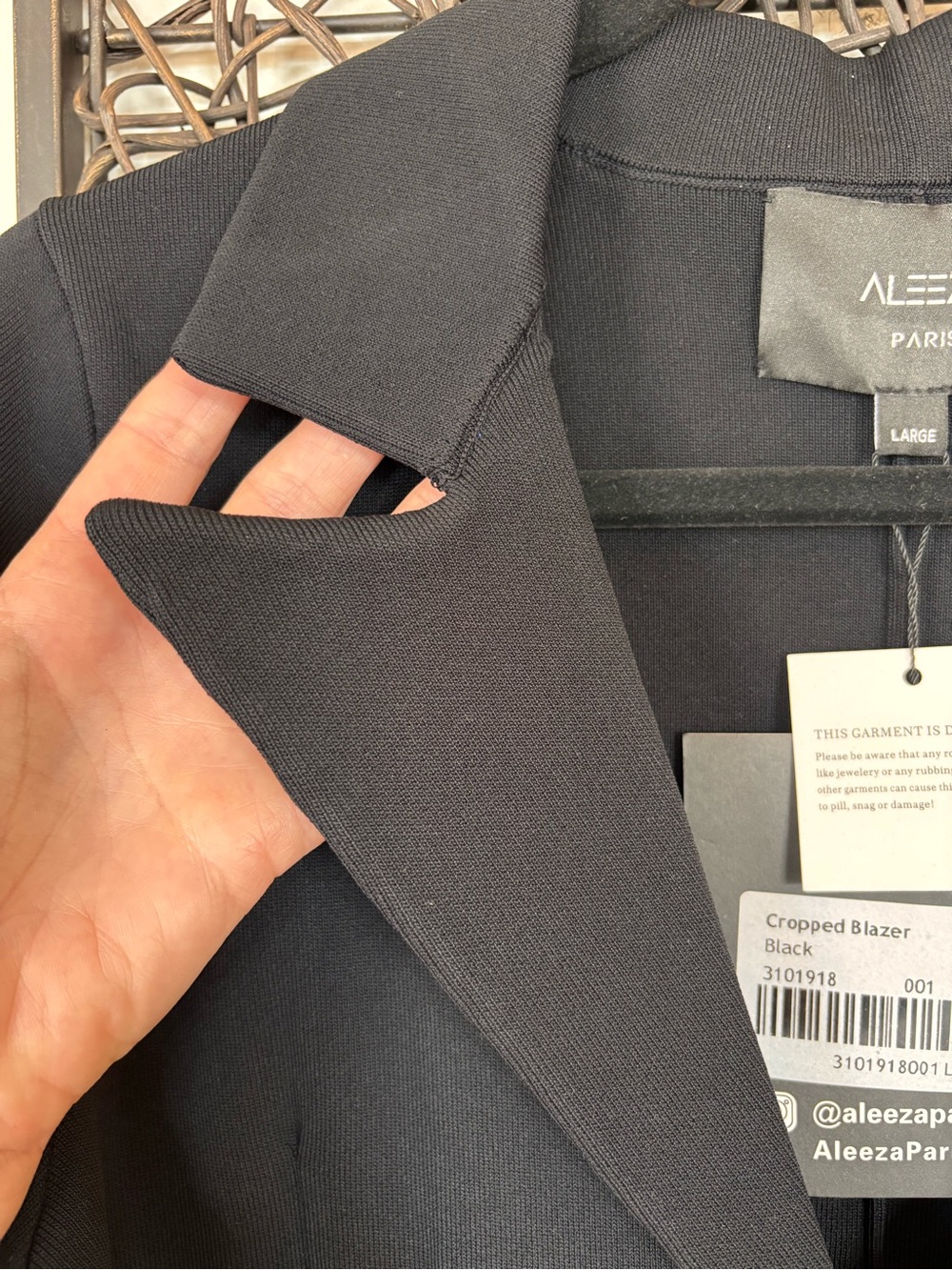 ALEEZA PARIS Black Cropped Blazer – Size Large – NWT - Picture 6 of 15
